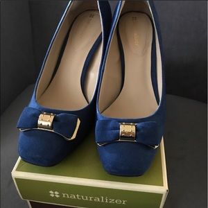 Blue Suede Shoes 👠 Naturalizer | Size 9